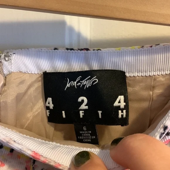 Lord and Taylor 424 Fifth Skirt - Picture 3 of 5